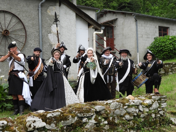 Théâtre "Les écharpes blanches" - OLORON-SAINTE-MARIE